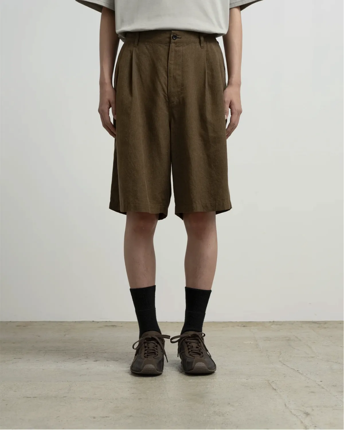 Graphpaper / Linen Cupro Oversized Shorts (GM263-40312)