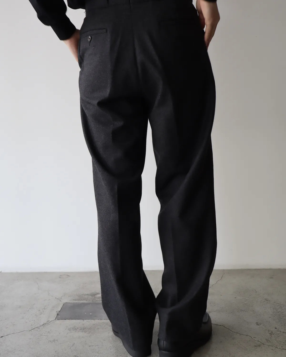 COMOLI / ウールフラノ パンツ (C03-03008)