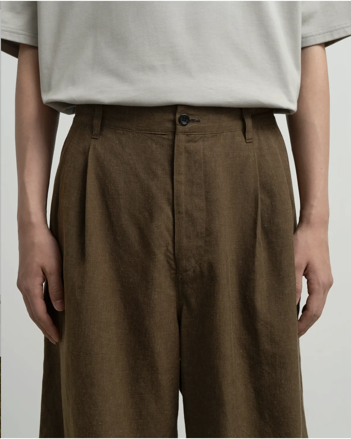 Graphpaper / Linen Cupro Oversized Shorts (GM263-40312)