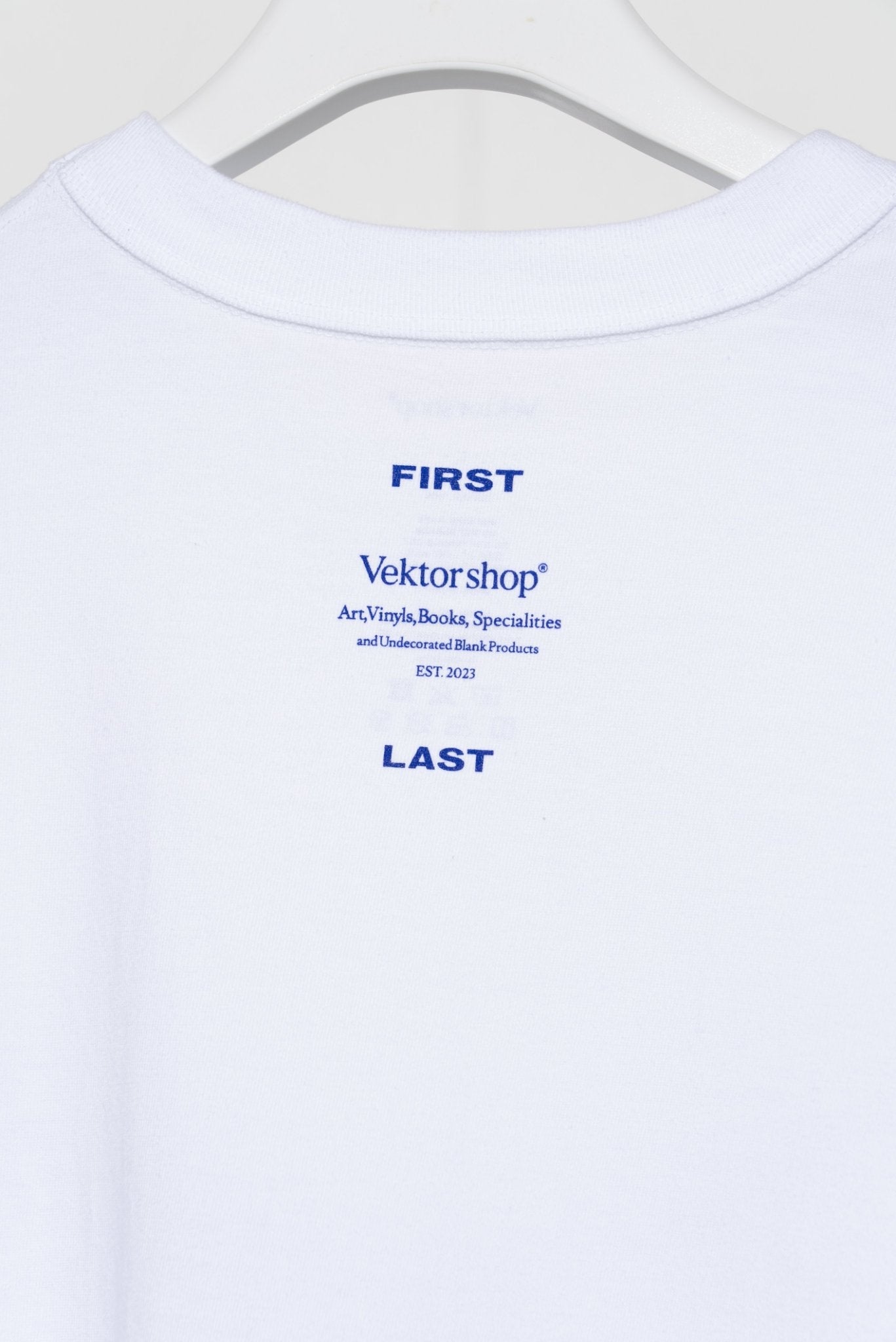 Vektor shop® / VS PRINTED TEE "First Last" 