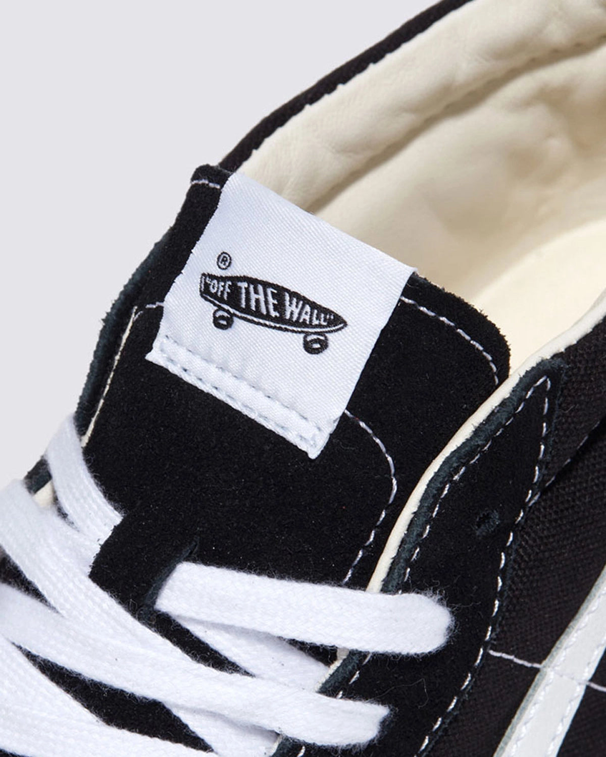 VANS（ヴァンズ） / Lx Sk8-Mid Reissue 83 | 公式通販・JACK in
