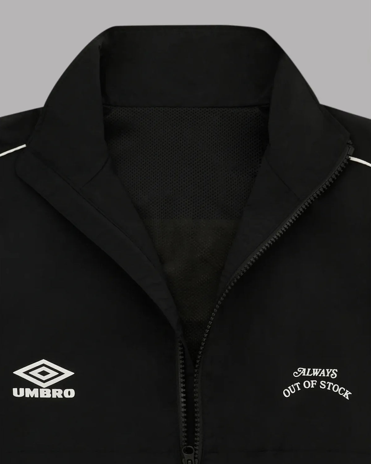 ALWAYS OUT OF STOCK / UMBRO SHELL JACKET (HA-226202108)