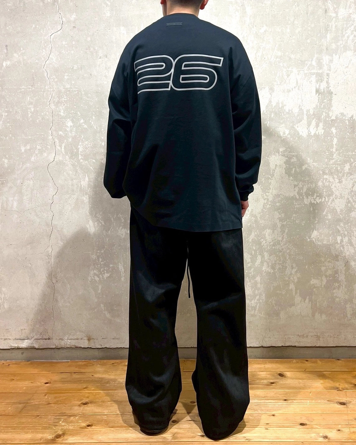 ESSENTIALS / Ponte 90s Long Sleeve Tee (125HO254541F)