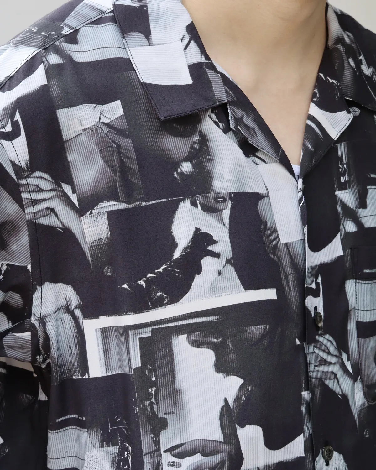 vowels / PRINTED STILL SHIRT (VO-26SS-SH025)