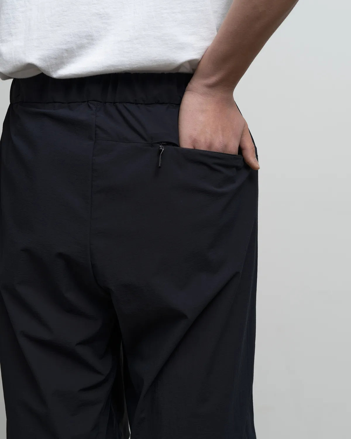 Graphpaper × DESCENTE / DESCENTE for Graphpaper UNTRIMMED Chef Shorts (GM261-41001)