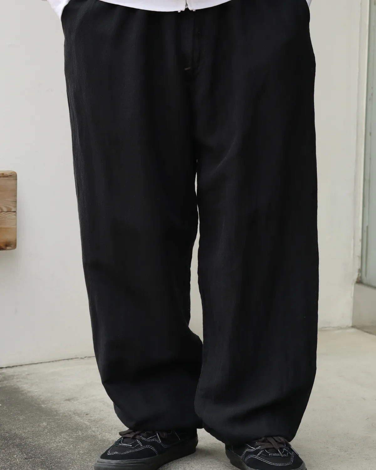 COMOLI / シルクコットン ドローストリングパンツ (D01-03019)