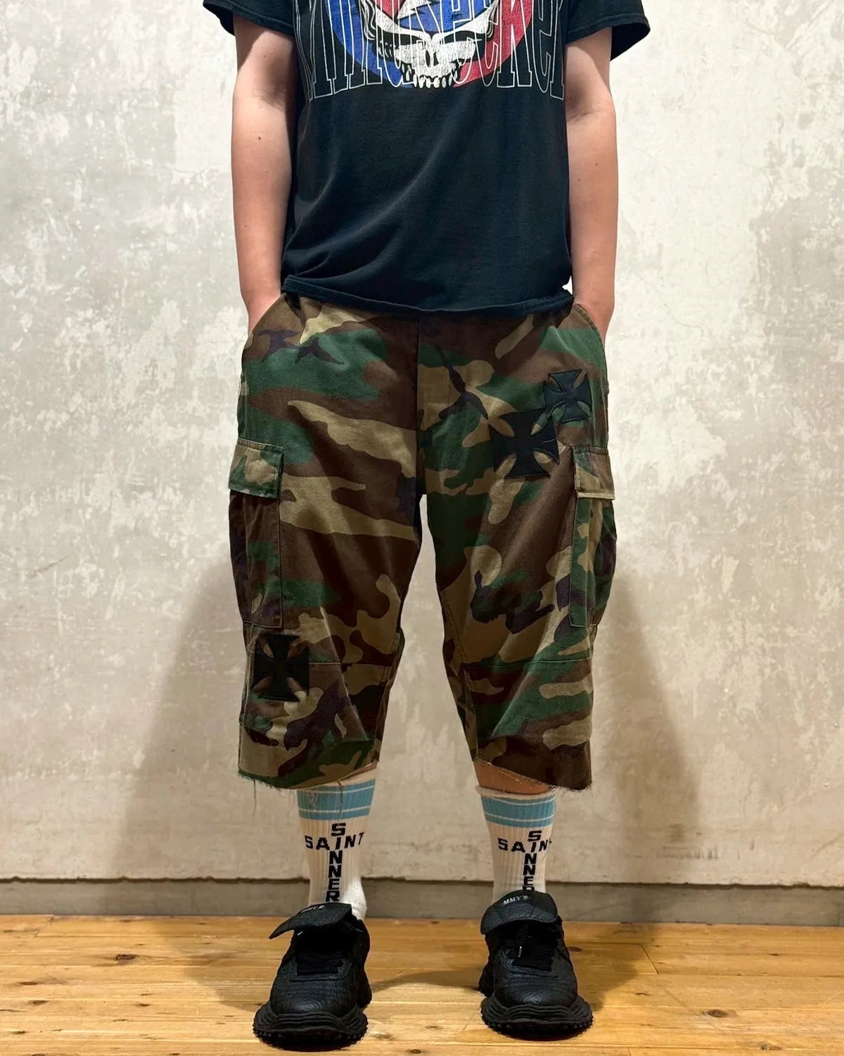 mindseeker / Vintage Remake Iron Cross Patch Camo Cargo Shorts (MSV-25-147)