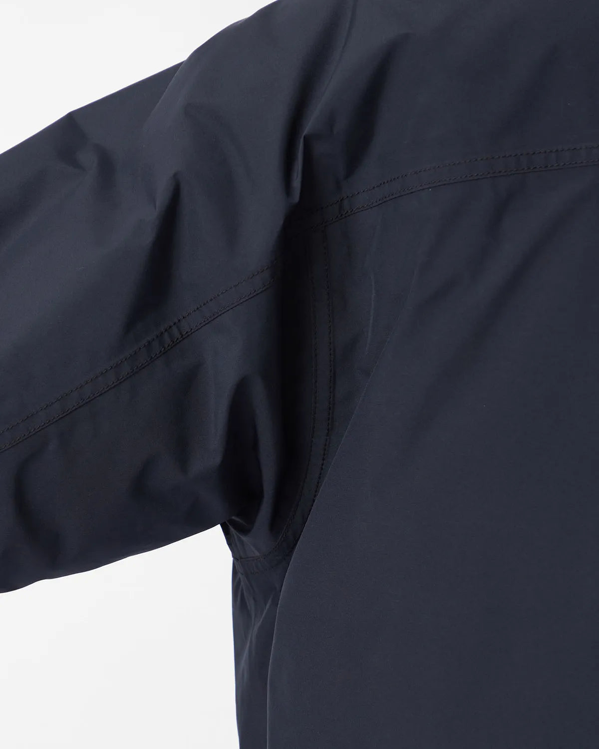 nanamica / GORE-TEX Short Down Jacket (S25FA058)