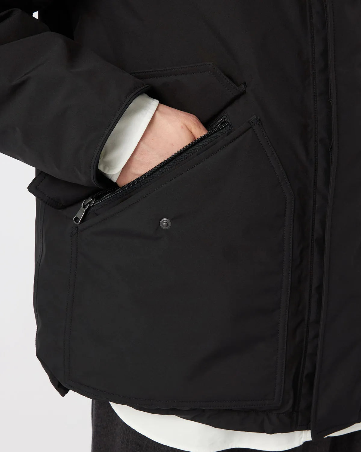 nanamica / GORE-TEX Down Coat (S25FB059)