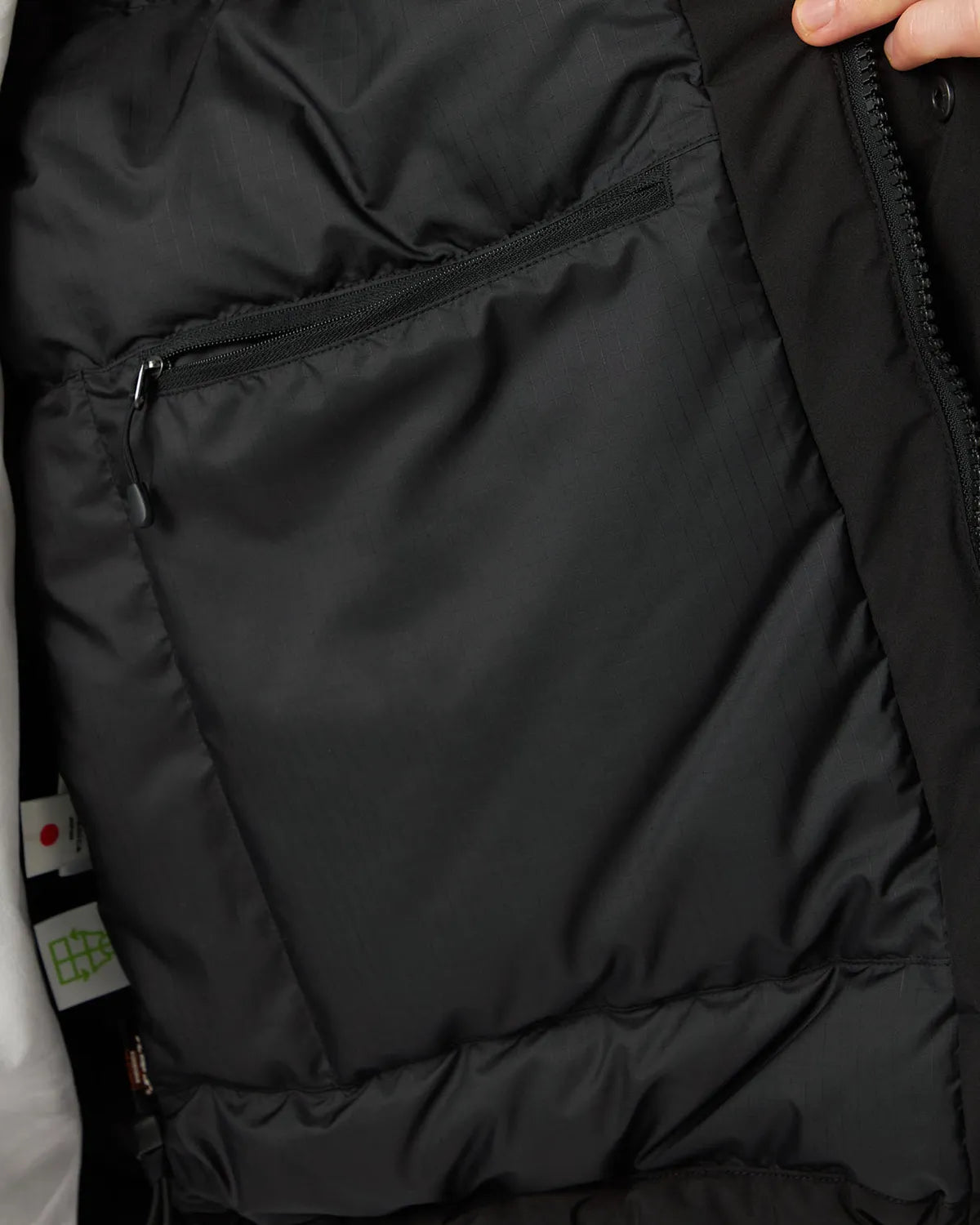 nanamica / GORE-TEX Down Coat (S25FB059)