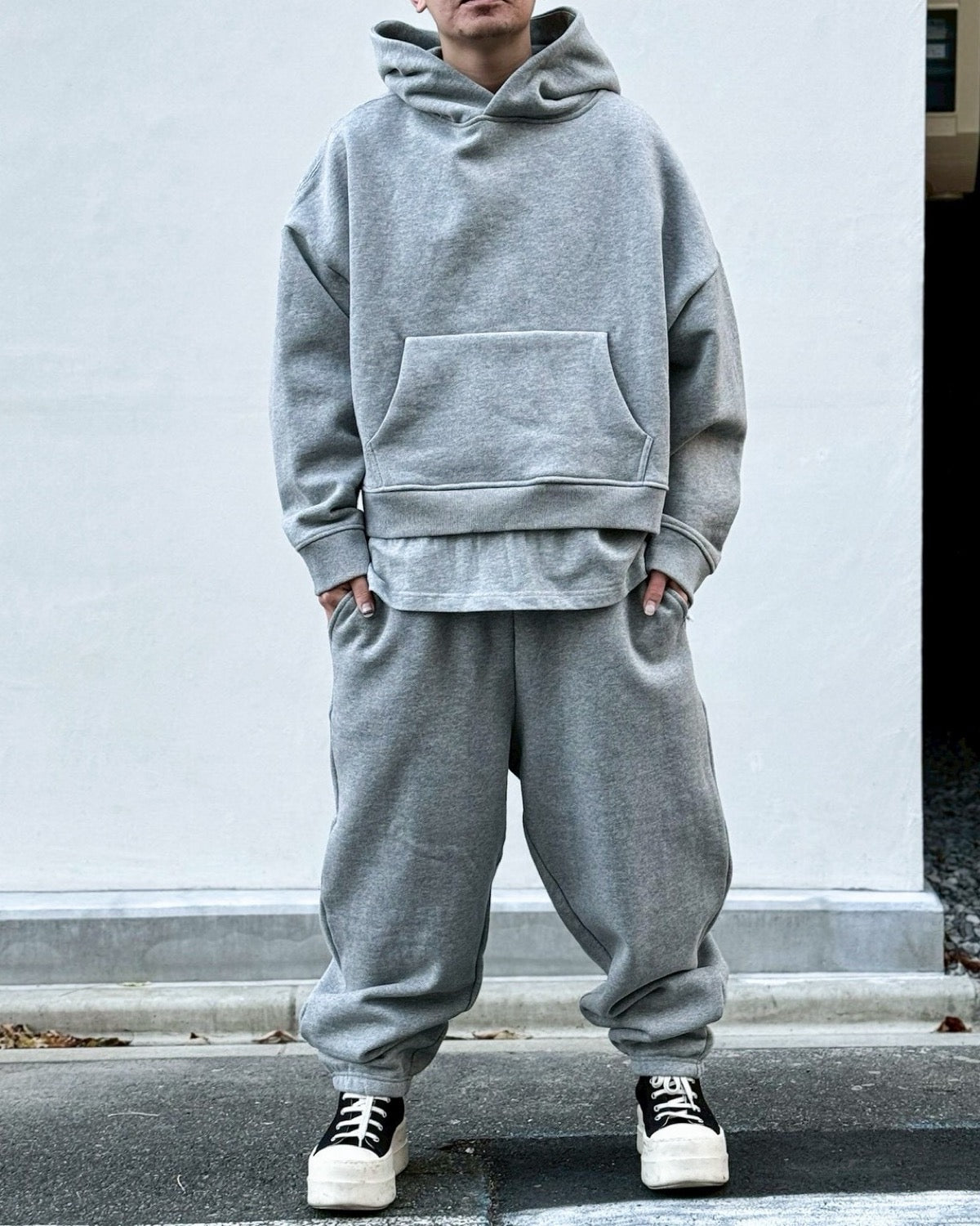 entire studios / Heavy Hood (ESSS26HO04012)