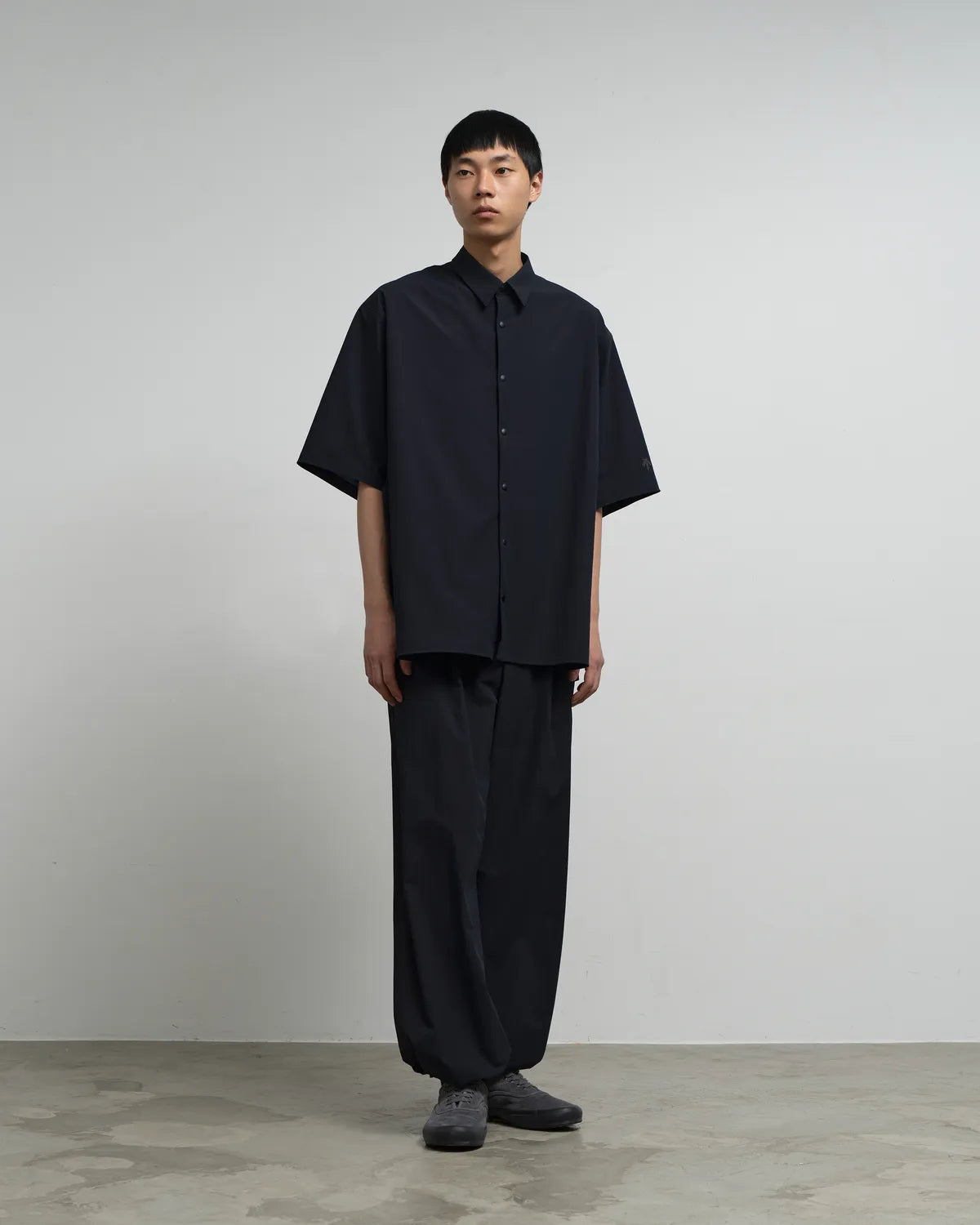 Graphpaper × DESCENTE / DESCENTE for Graphpaper UNTRIMMED Oversized S/S Shirt (GU261-51000)