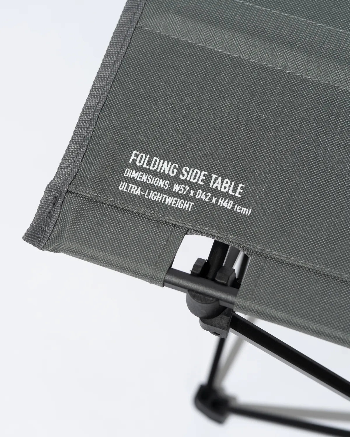 FreshService / FOLDING SIDE TABLE (FSP262-99006)