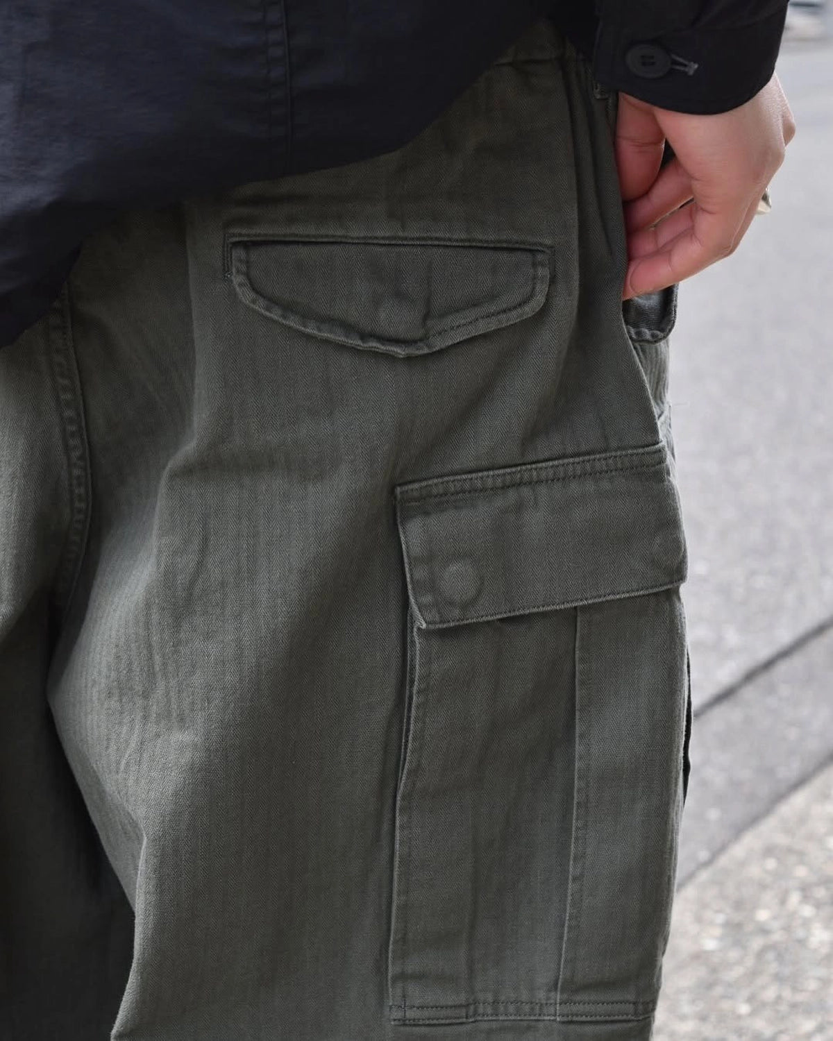 is-ness / NU MILITARY BALLOON PANTS (25SS_18_1007SSPT01)