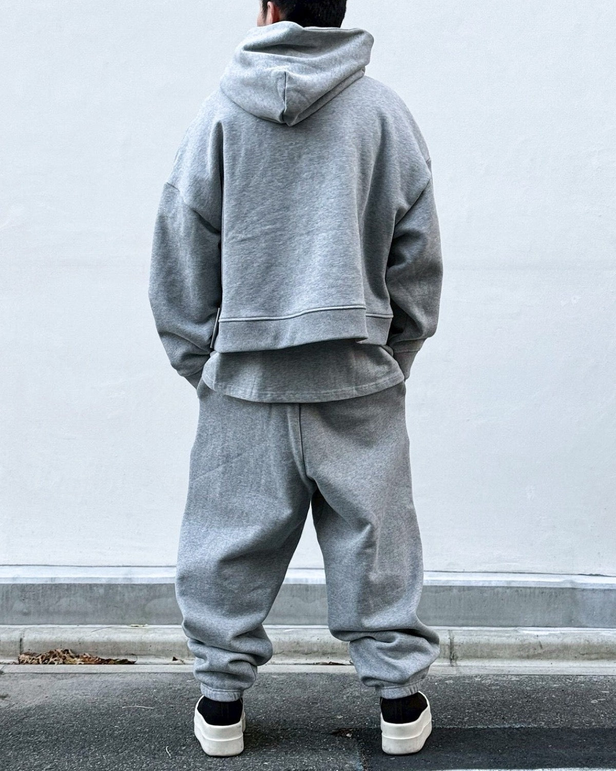 entire studios / Heavy Hood (ESSS26HO04012)