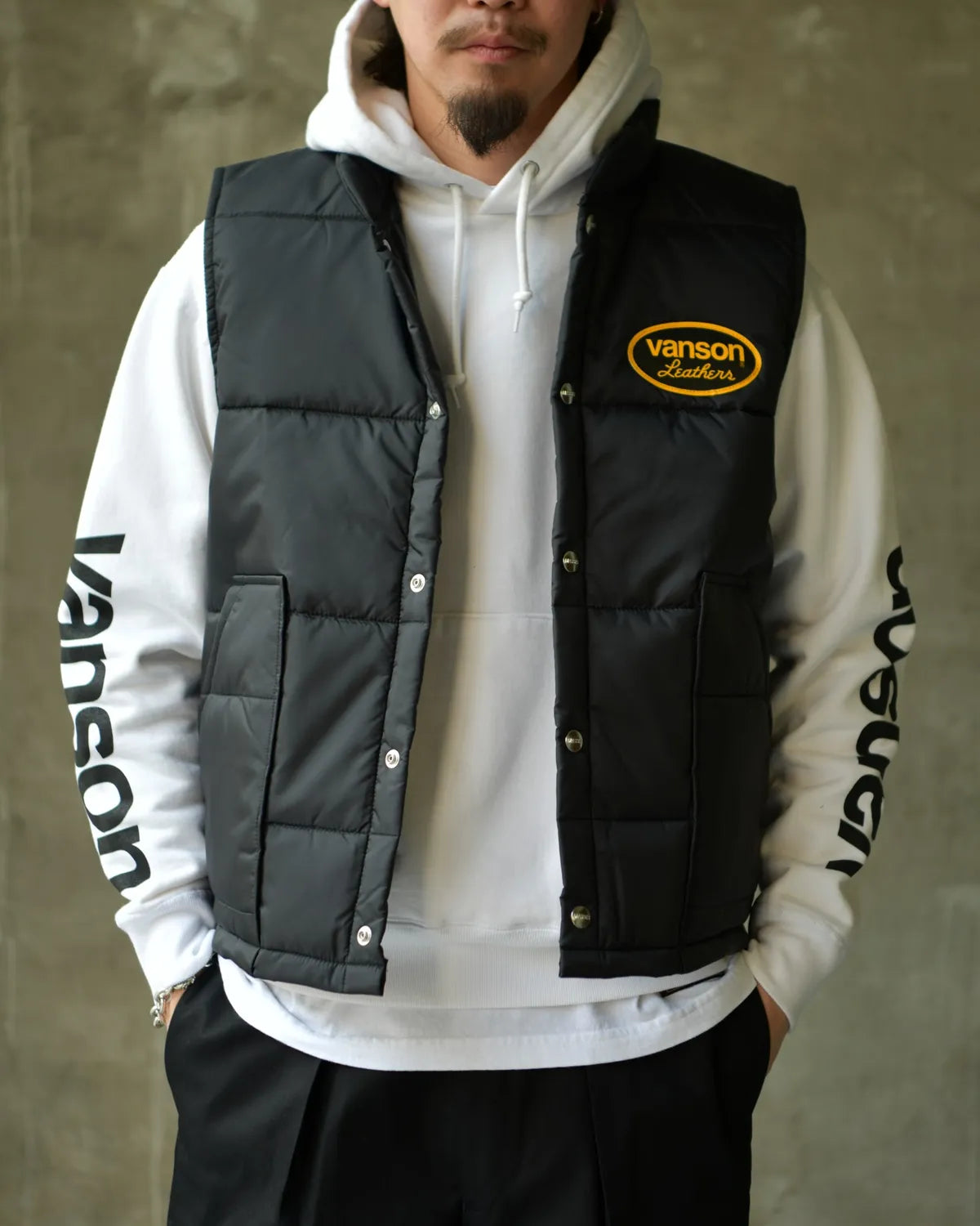 MASSES × VANSON 「VANSON × MASSES NYLON VEST」 パデットベスト
