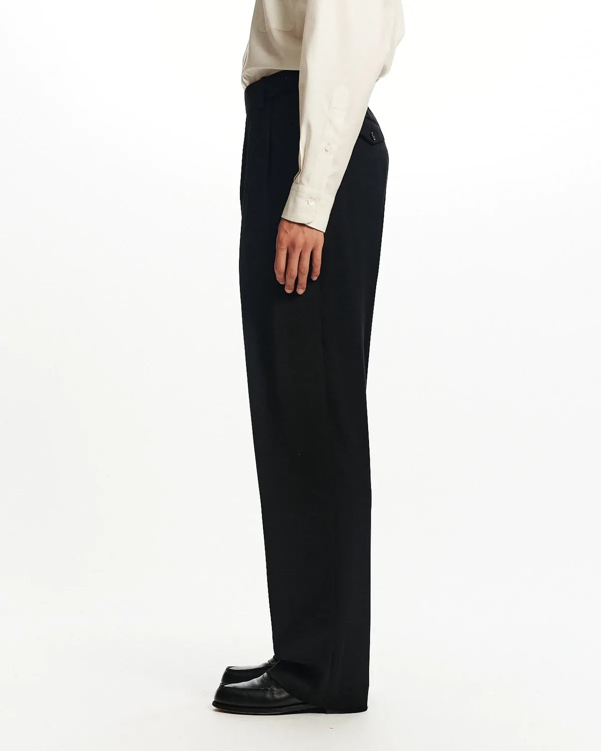 MARKAWARE(マーカウェア) / DOUBLE PLEATED SEMI EASY TROUSERS | 公式