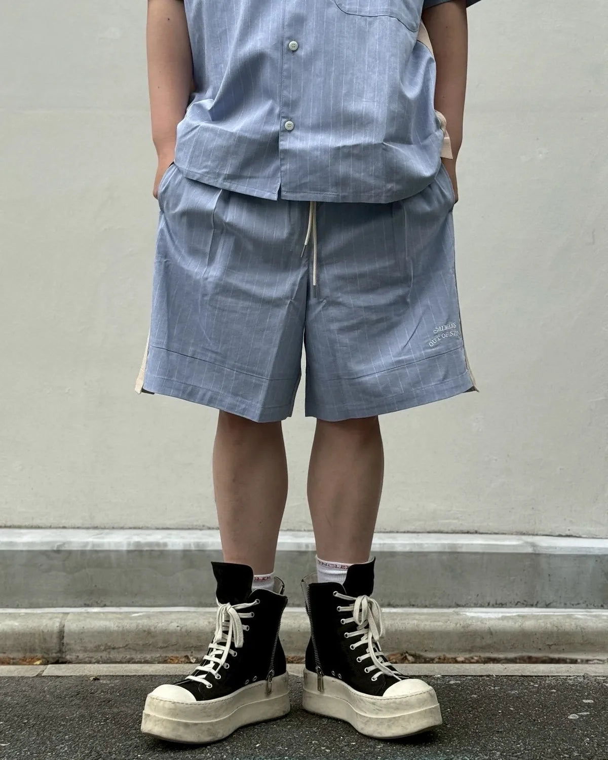 ALWAYS OUT OF STOCK / SIDE STRIPE LINEN TUCKED SHORTS (HA-026106232)