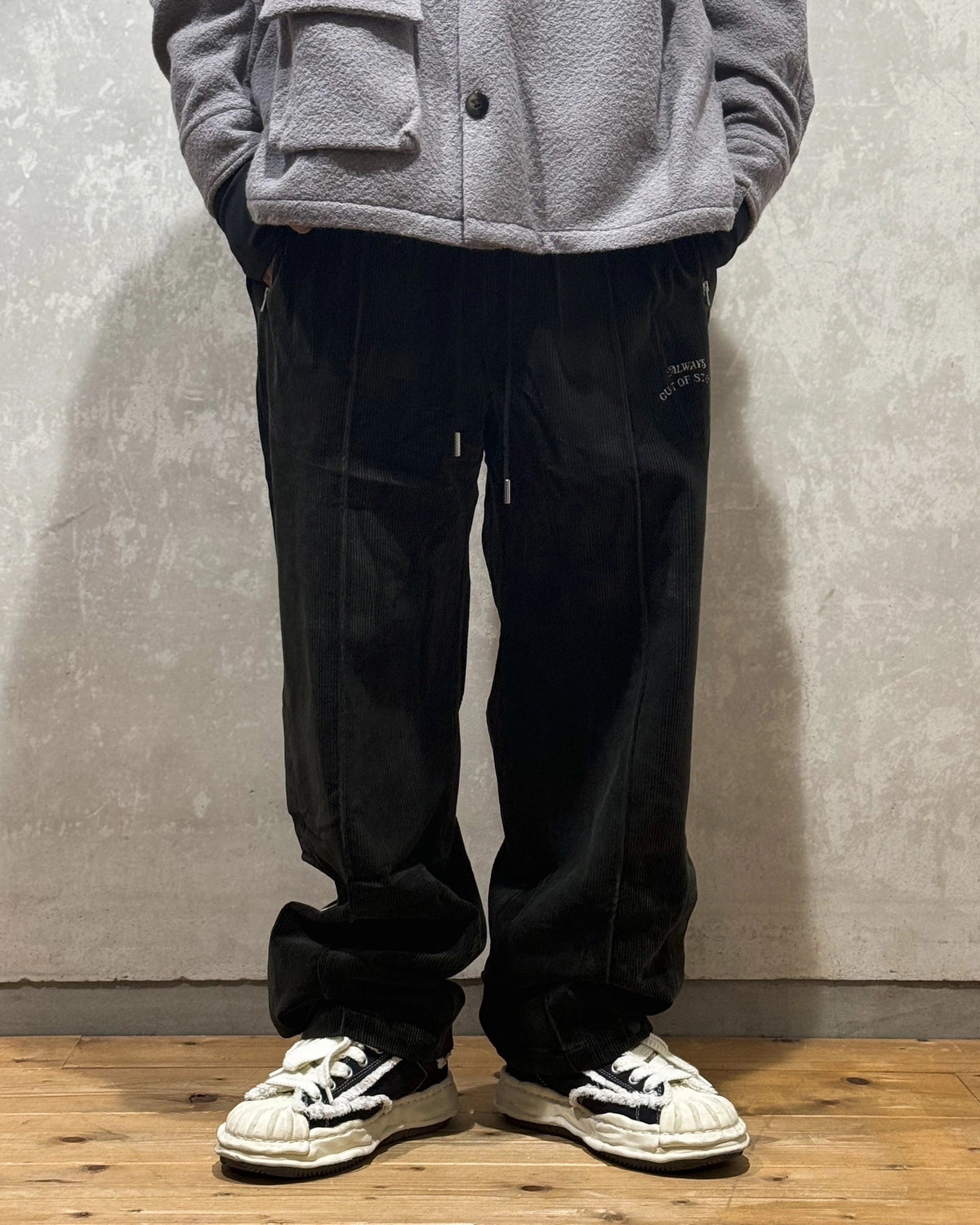ALWAYS OUT OF STOCK / CORDUROY TRACK PANTS (HA-025206121)