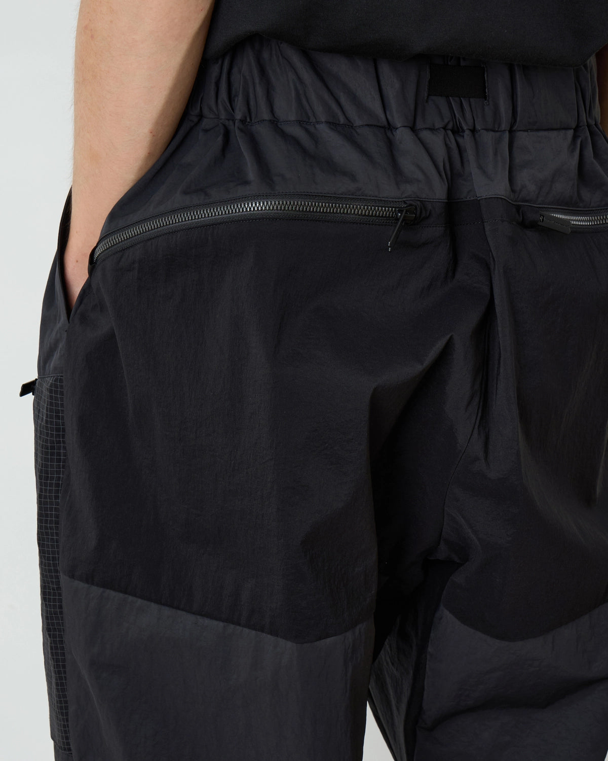 White Mountaineering  / PARACHUTE PANTS (BK2571404)