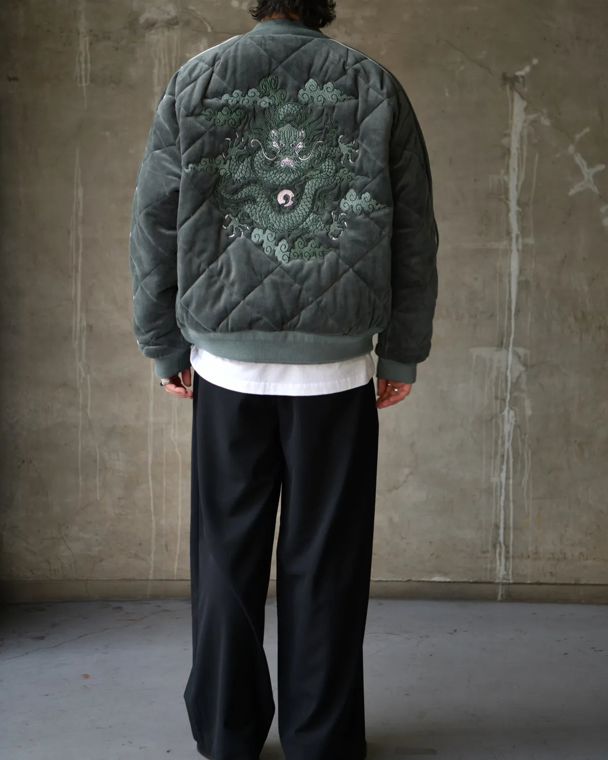 DELUXE / DELUXE × TIGHTBOOTH VELOUR SOUVENIR JKT (26SD5344)