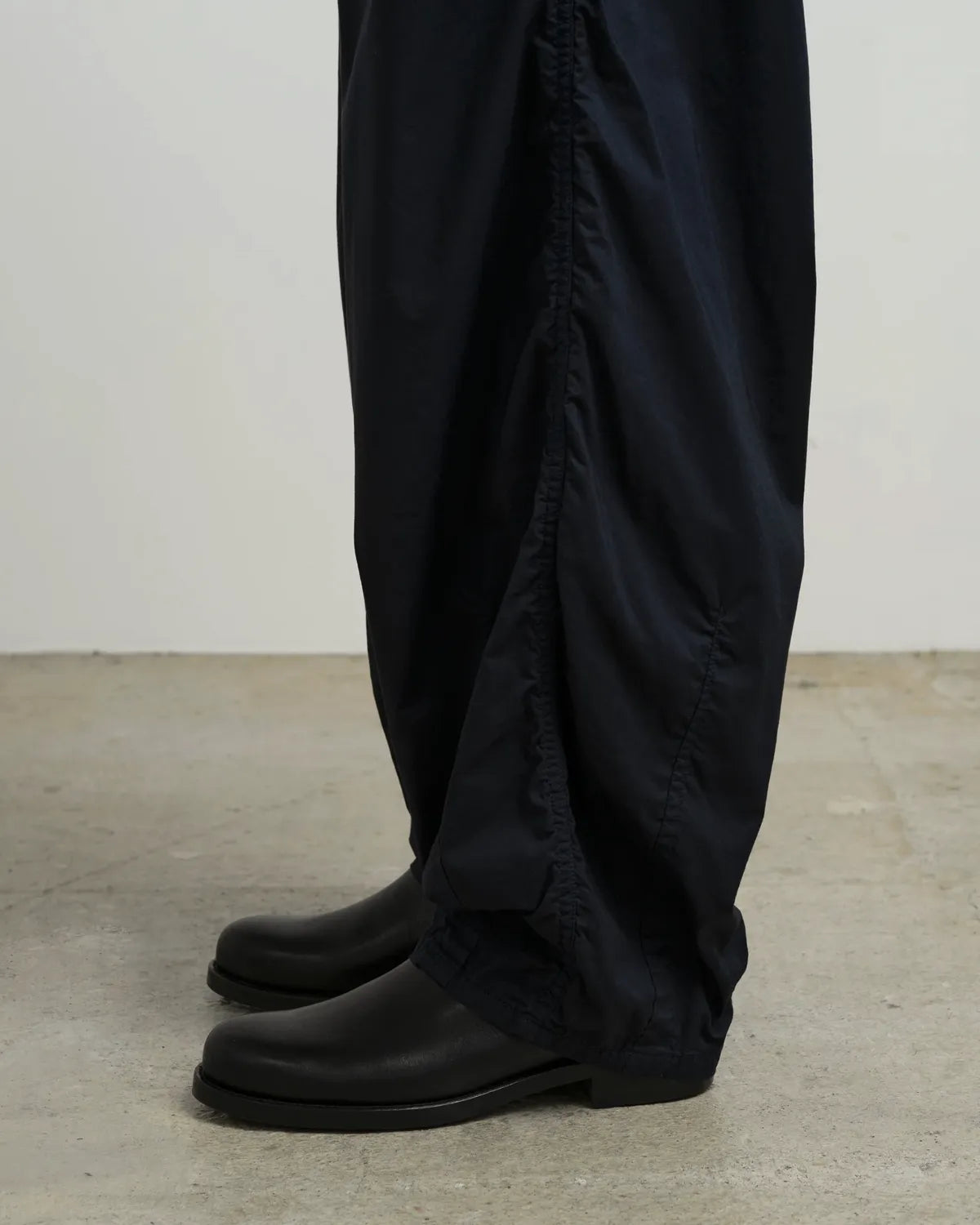 Graphpaper / Garment Dyed Typewriter Parachute Pants (GL263-40127B)