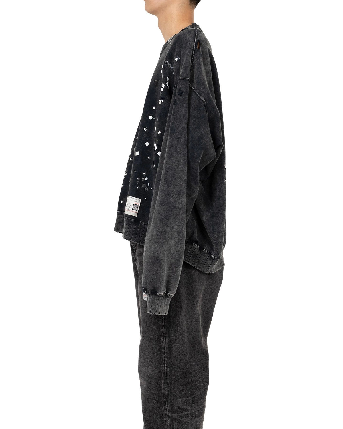 Maison MIHARA YASUHIRO / Embellished Bleached Sweatshirt (A15PO562)