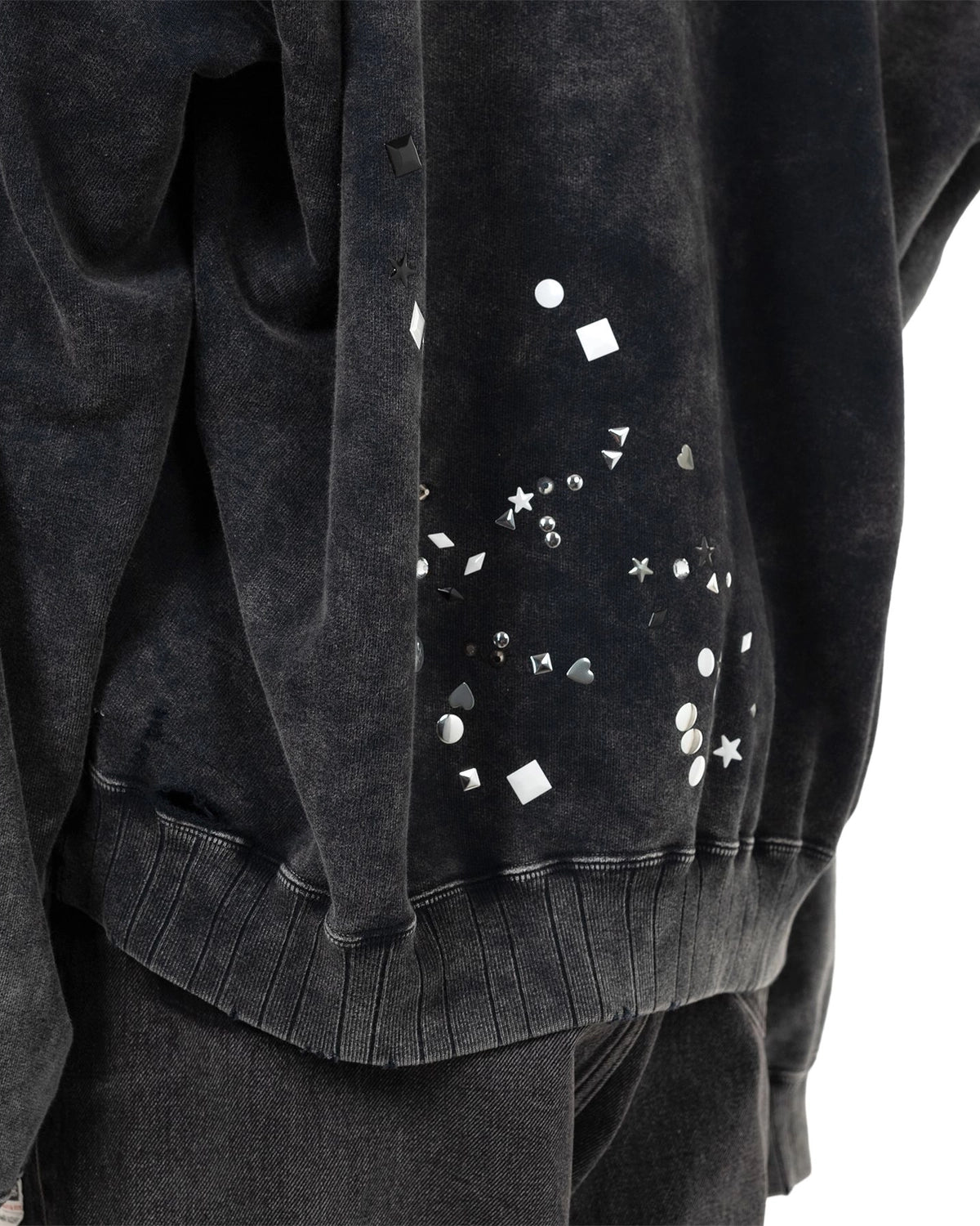Maison MIHARA YASUHIRO / Embellished Bleached Sweatshirt (A15PO562)