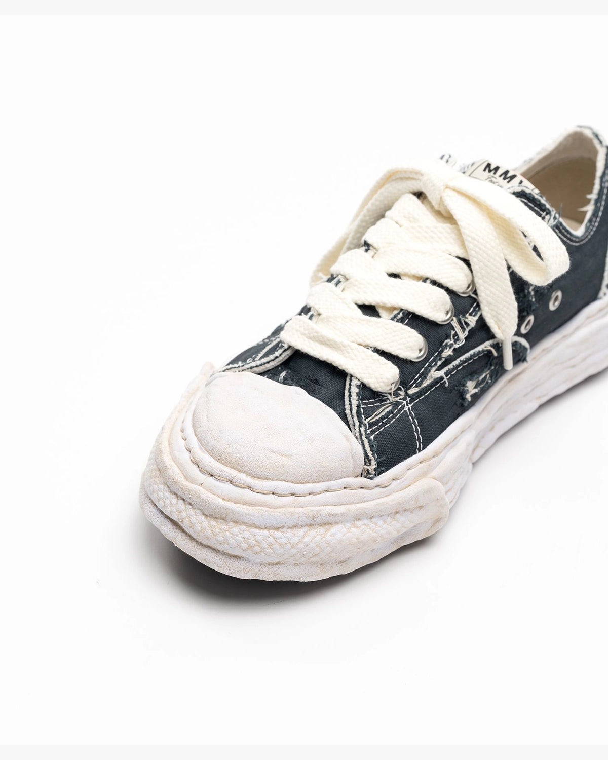 Maison MIHARA YASUHIRO / "PETERSON23" OG Sole Ripped Overdye Canvas Low-top Sneaker (A16FW723)