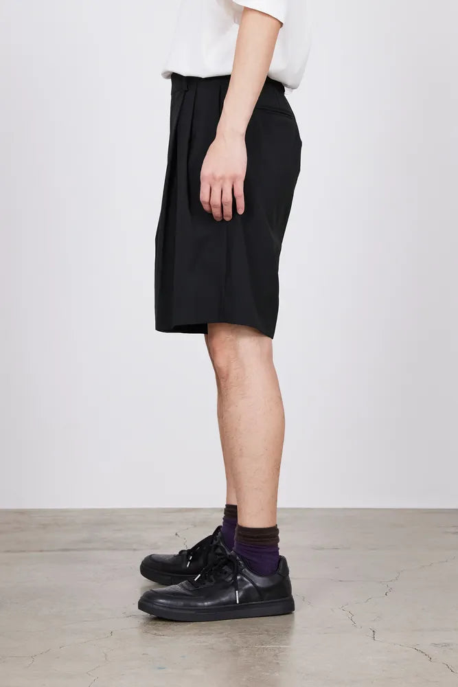 MARKAWARE / DOUBLE PLEATED CLASSIC WIDE SHORTS (A24B-04PT01B)