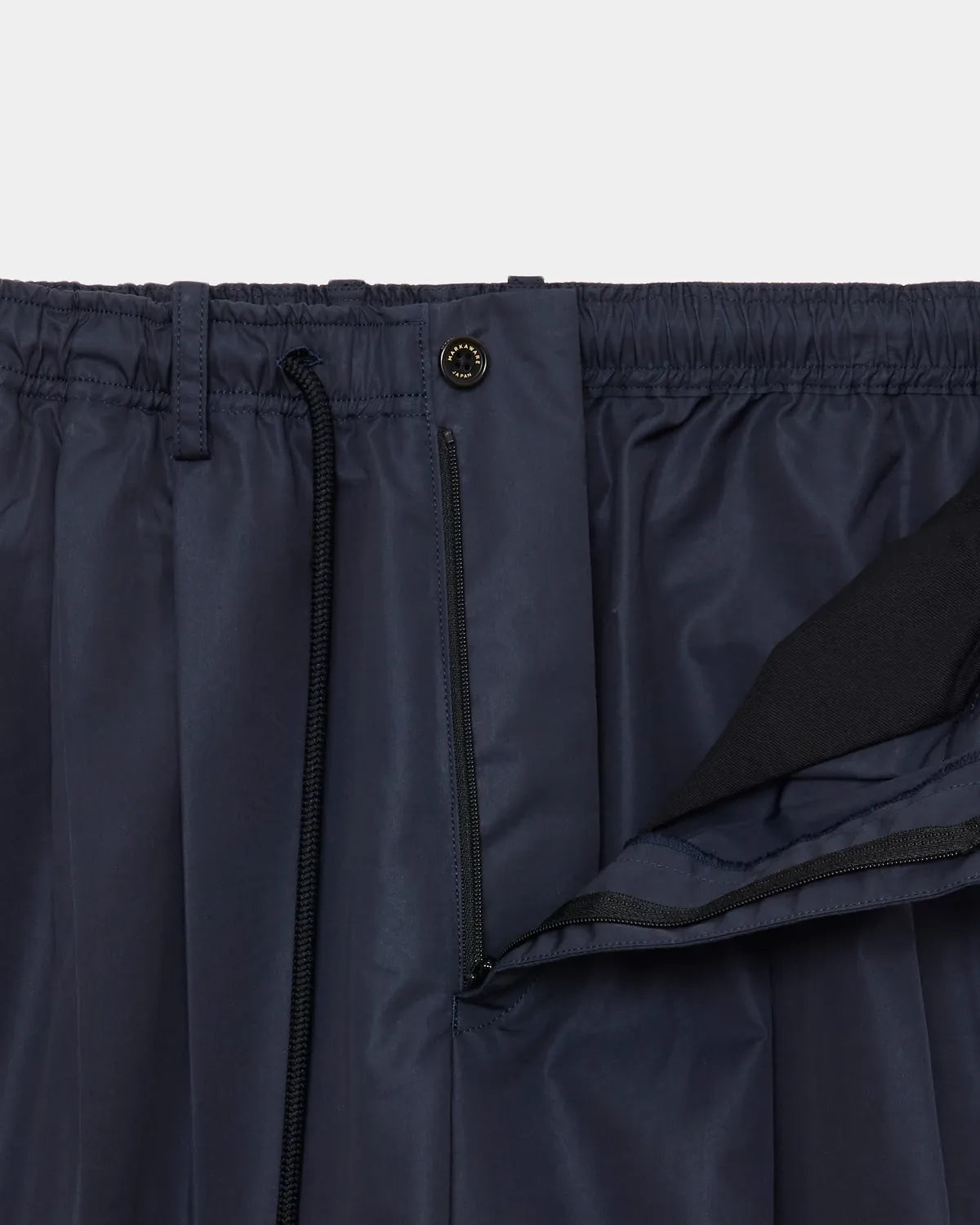 MARKAWARE / TRIPLE PLEATED EASY TROUSERS (A25A04PT01C)