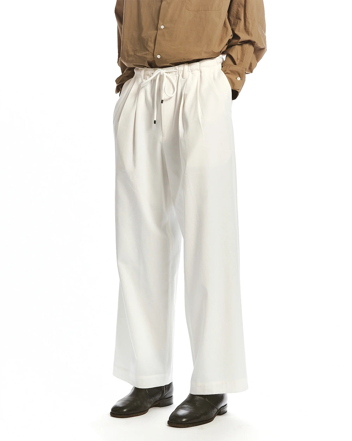 MARKAWARE / TWILL TRIPLE PLEATED EASY TROUSERS (A25A05PT03C)