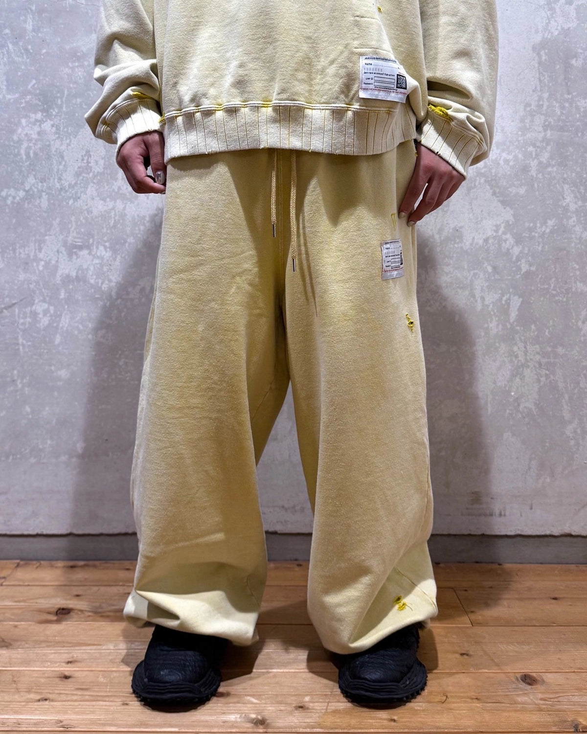 Maison MIHARA YASUHIRO / BLEACHED PANTS (A15PT567)