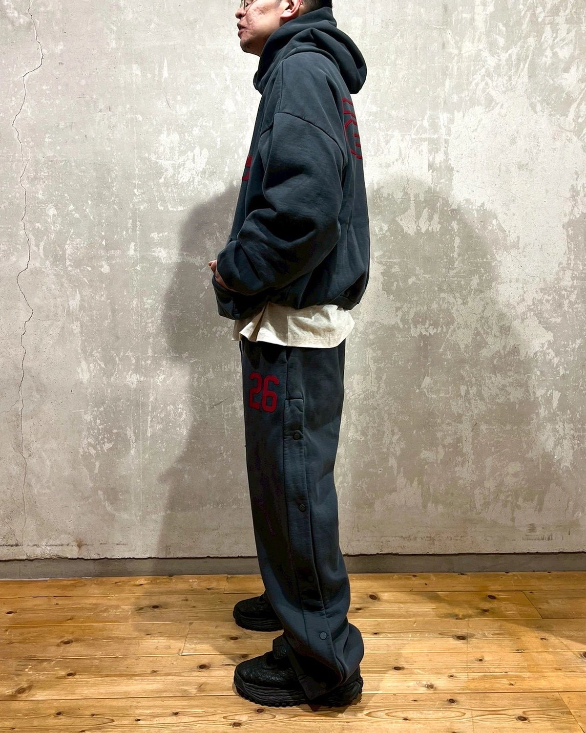 ESSENTIALS / Heavy Fleece 90s Hoodie (192HO256561F)