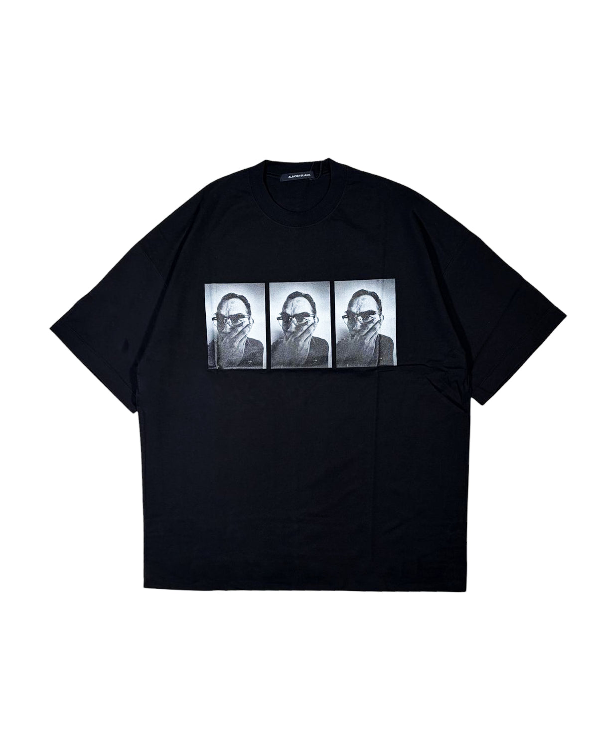 ALMOSTBLACK × YASUHIRO ISHIMOTO の PRINT T-SHIRT (YI-CS10)