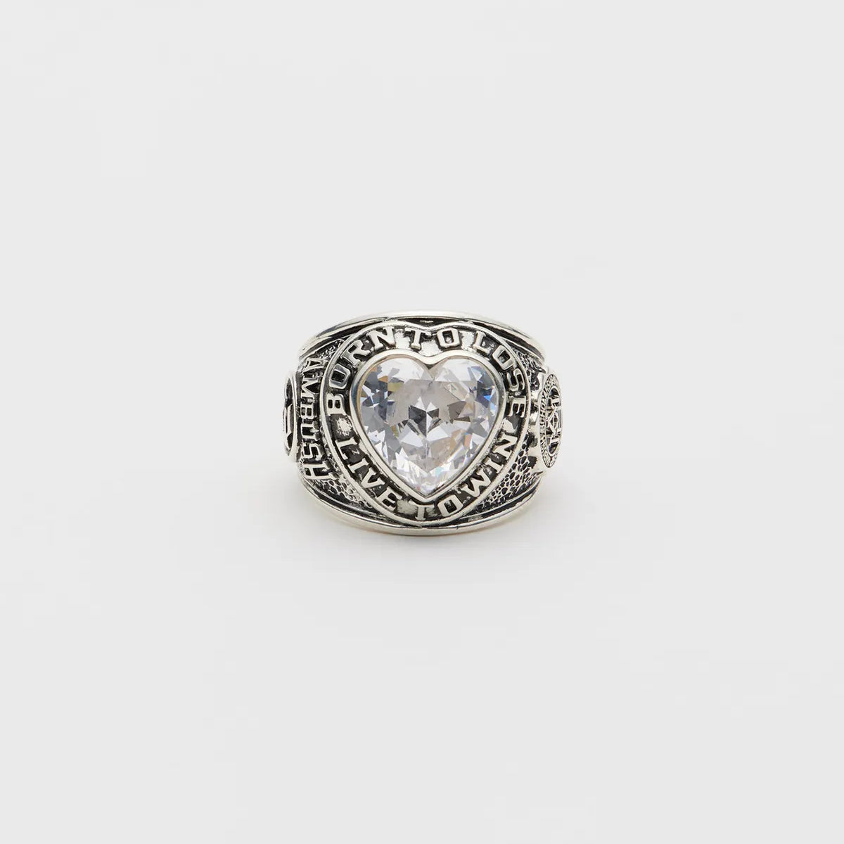 AMBUSH® (アンブッシュ) / HEART CLASS RING | 公式通販・JACK in the NET AMBUSH® (アンブッシュ) / HEART CLASS RING | 公式通販・JACK in the NET