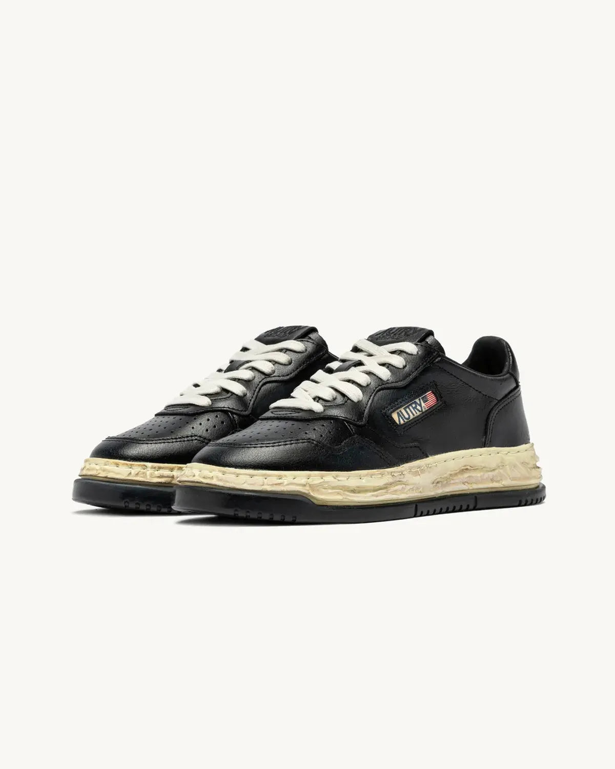 Maison MIHARA YASUHIRO × AUTRY / MMY General Scale." Medalist Low Supervintage (A1UNAVLMMMY2)
