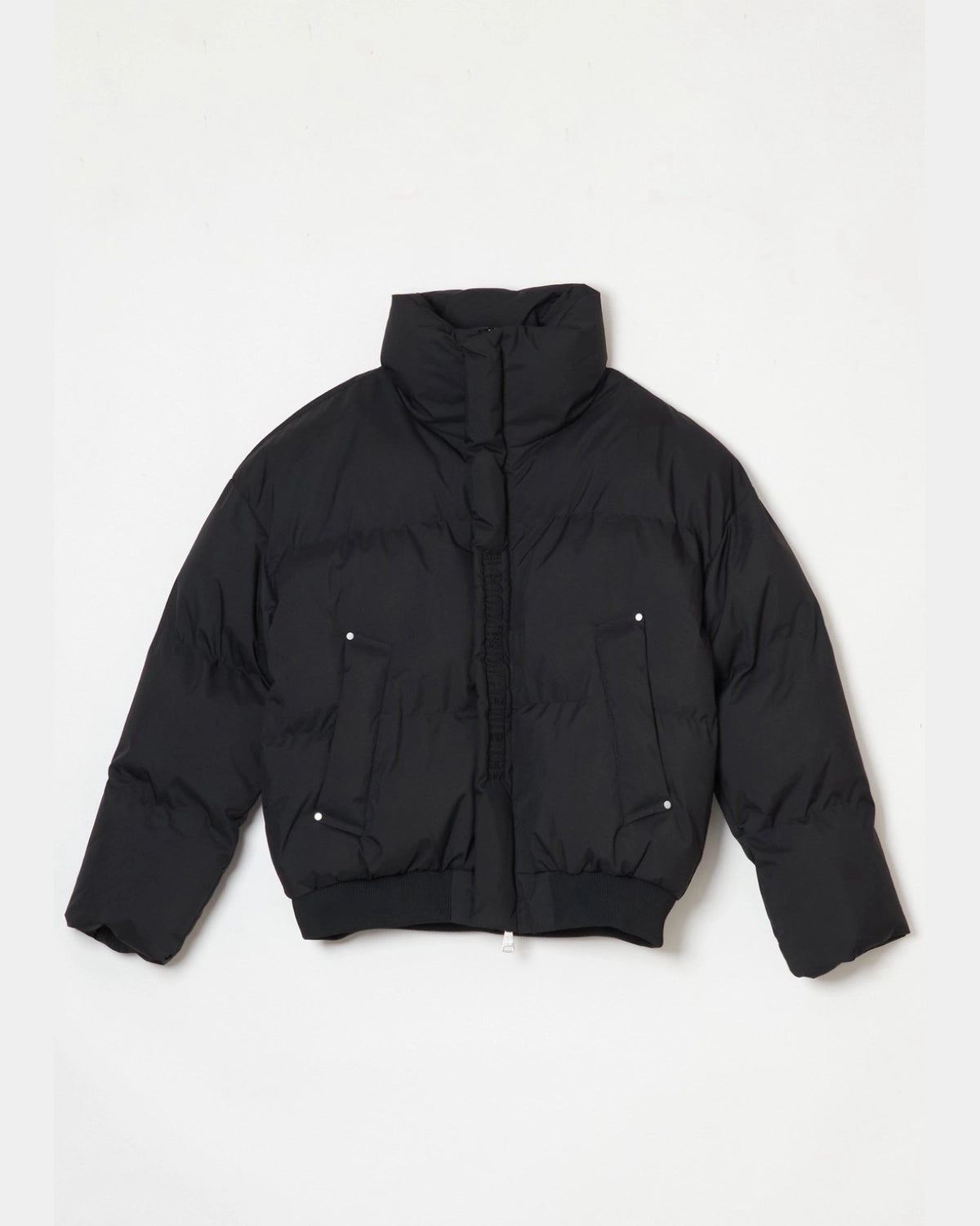 A Good Bad Influence の FRONT LOGO PUFF JACKET (AGBI-26AW-DJK01)