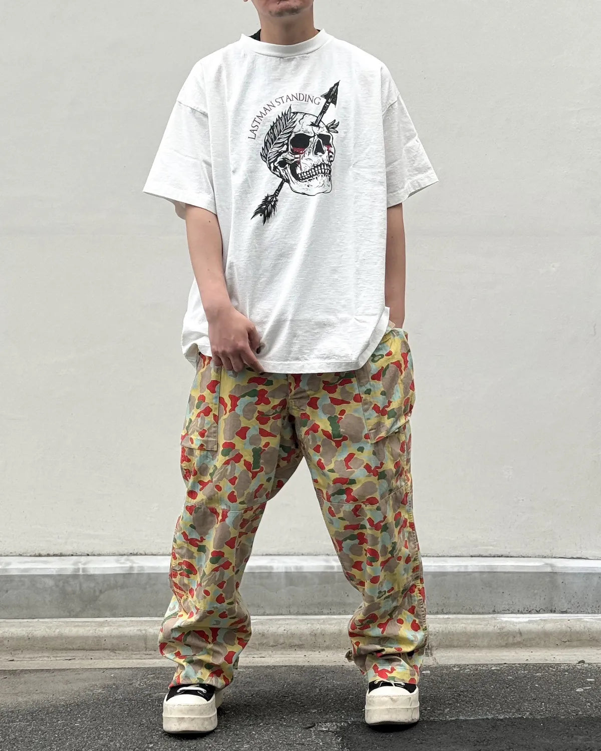 LASTMAN / PRINTED TEE SHIRTS "STANDING" (261LM-CT19)