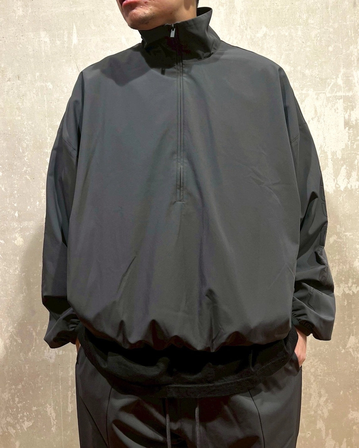 ESSENTIALS / HALF ZIP TRACK JACKET (202HO258271F)