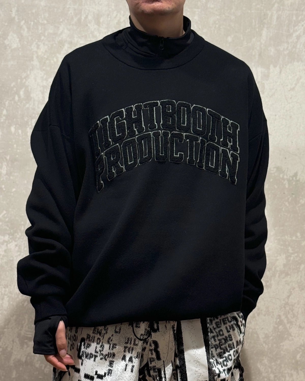 TIGHTBOOTH / COLLEGE SWEATER (FW25-KN02)