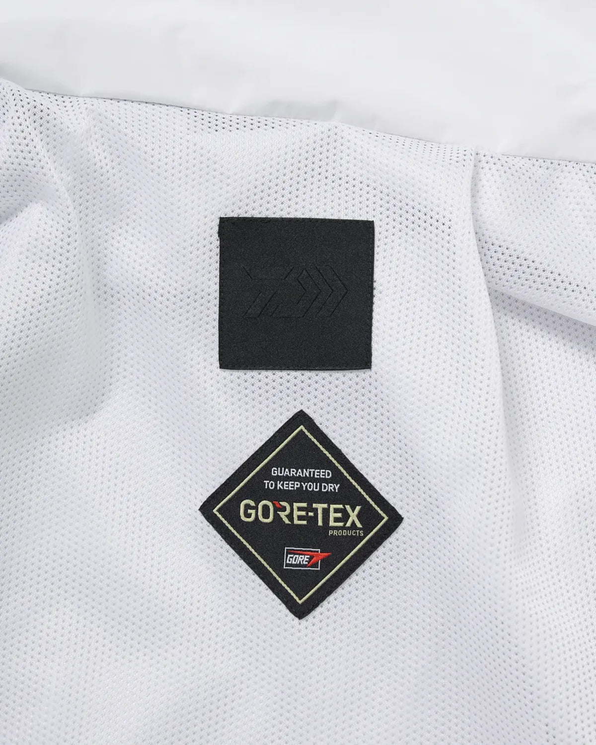 DAIWA PIER39 / GORE-TEX TECH MIL SHELL JACKET (BJ-10025W)