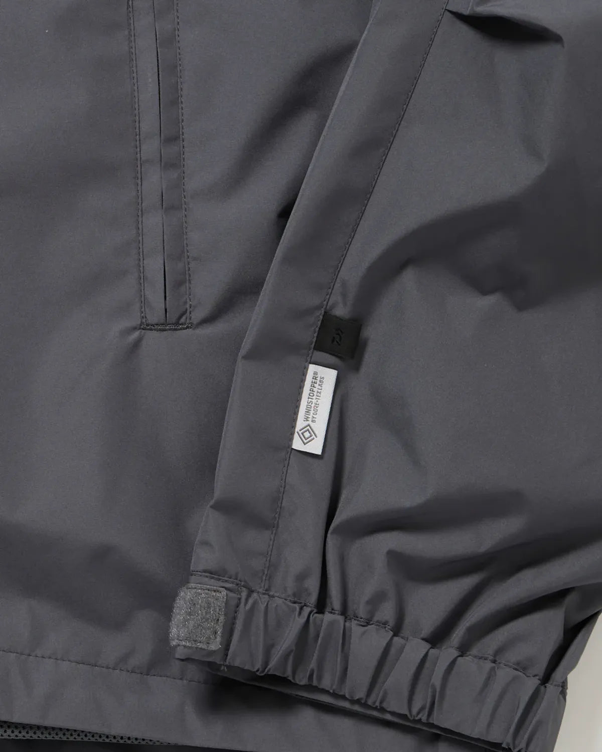 DAIWA PIER39 / GORE-TEX WINDSTOPPER® TECH ARMED SHELL JACKET (BJ-11025)