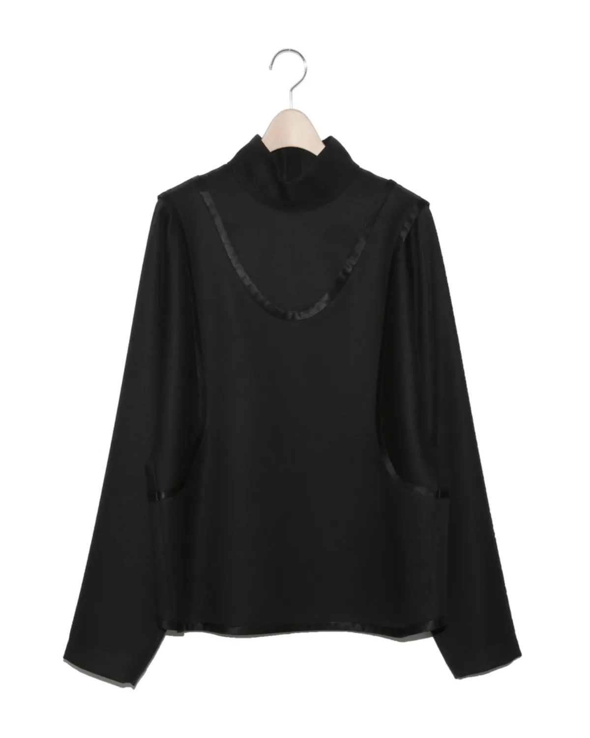 BOWTE の BLUE FACED LEICESTER SIMILAR APRON TOPS (262-01-0008)
