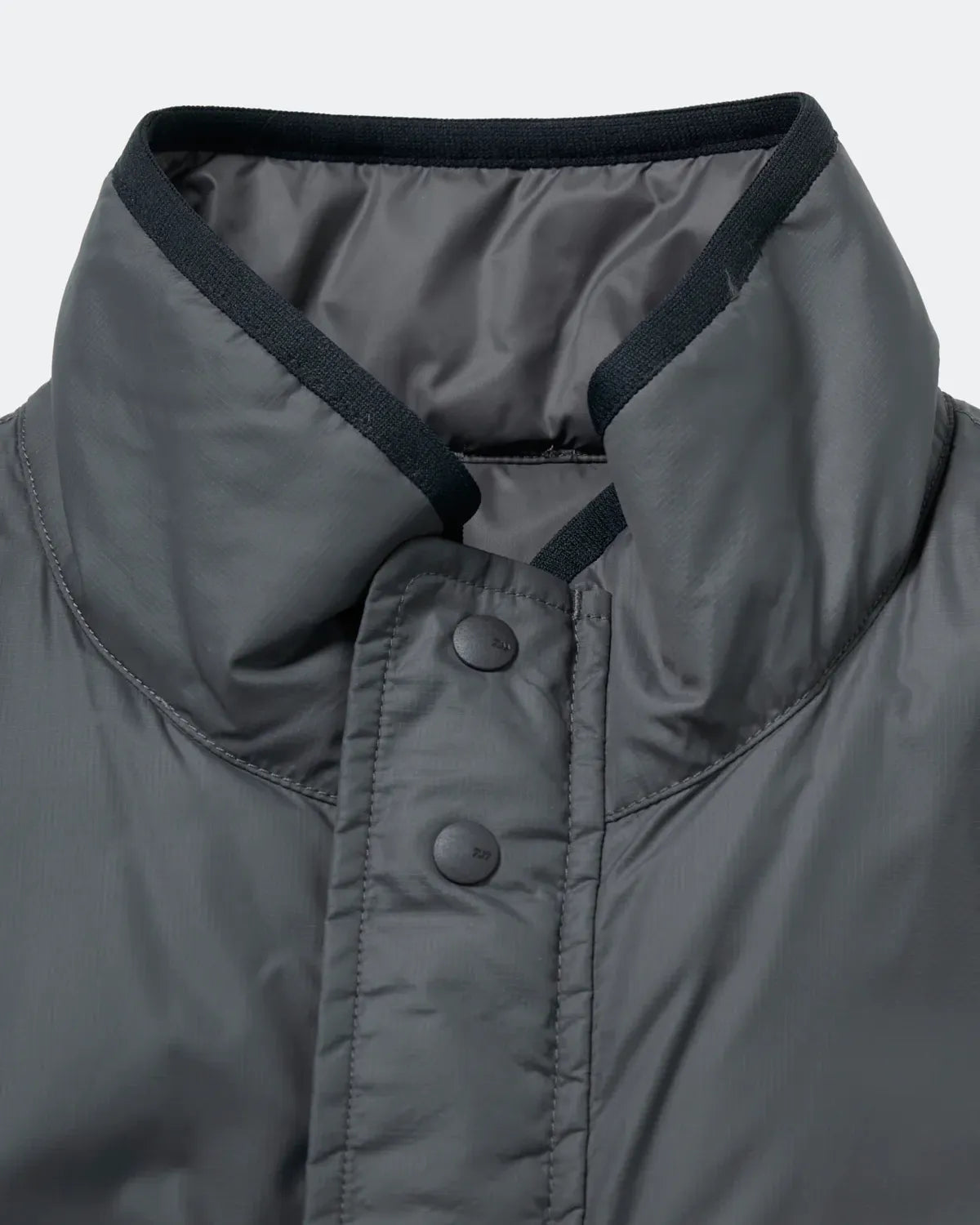 DAIWA PIER39 / TECH REVERSIBLE PULLOVER PUFF JACKET (BW-62025W)