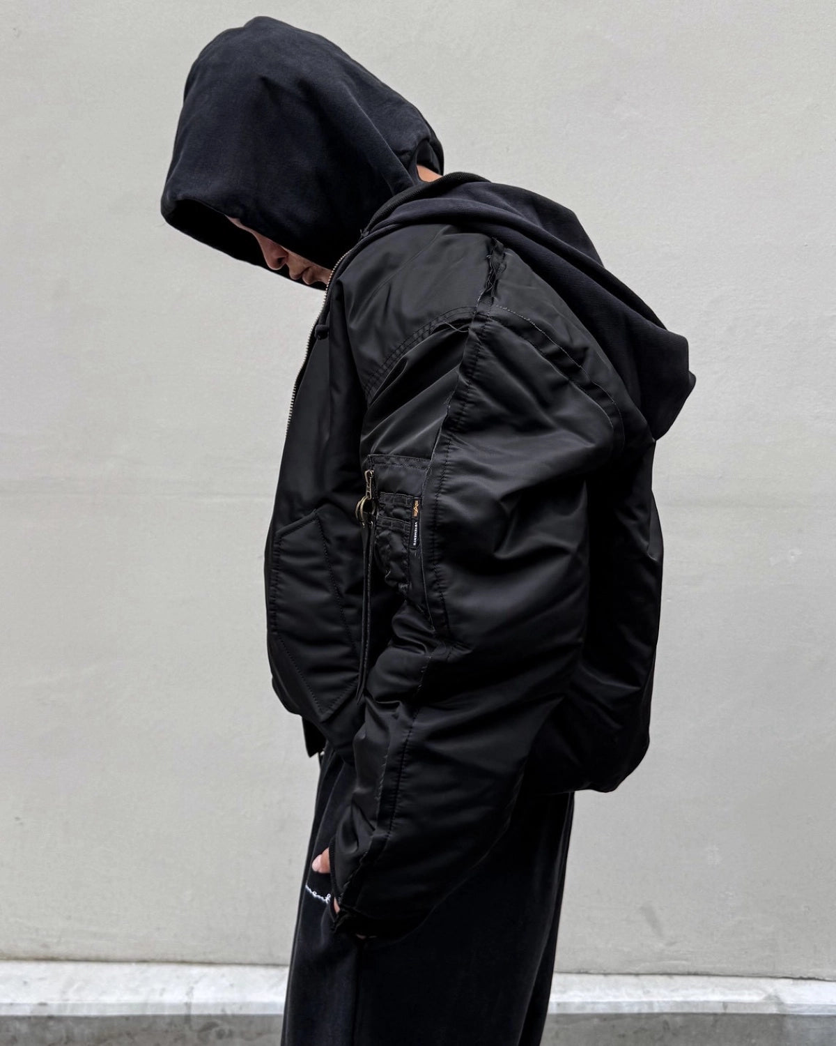 VETEMENTS / RECONSTRUCTED BOMBER JACKET (MH27JA018B)