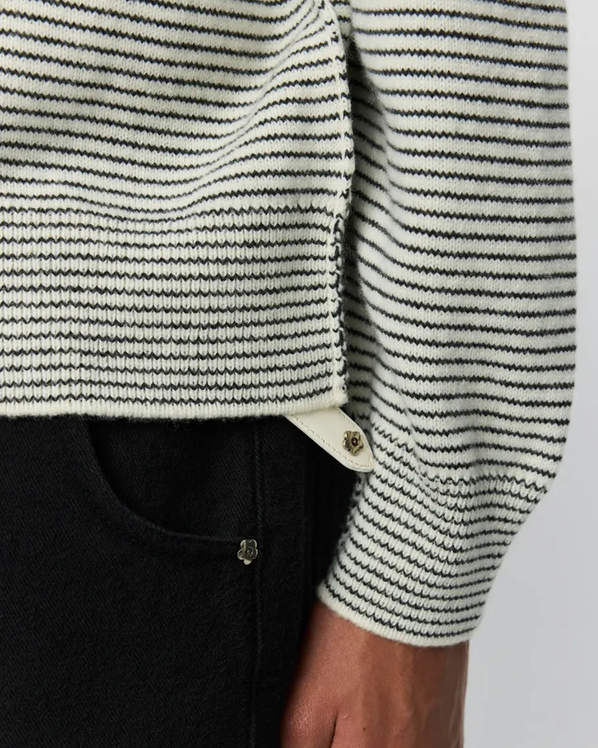 mfpen / CHARMING SWEATER (877-70130001)