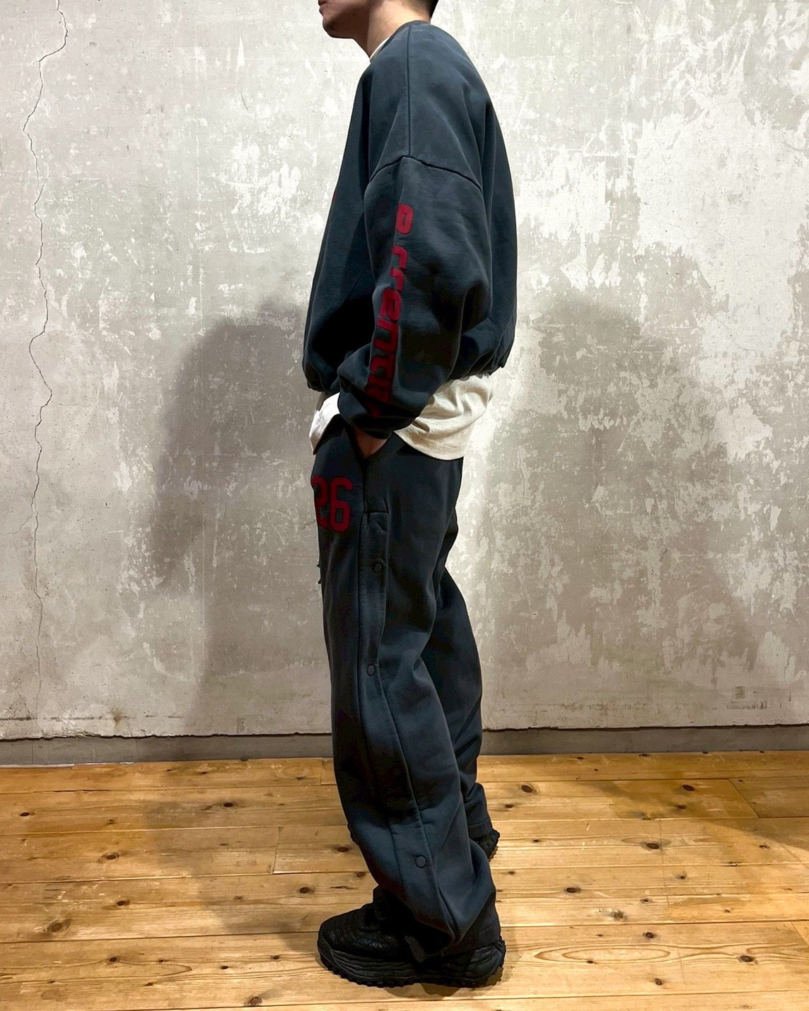 ESSENTIALS / Heavy Fleece Cropped Relaxed Sweatshirt (192HO256891F)