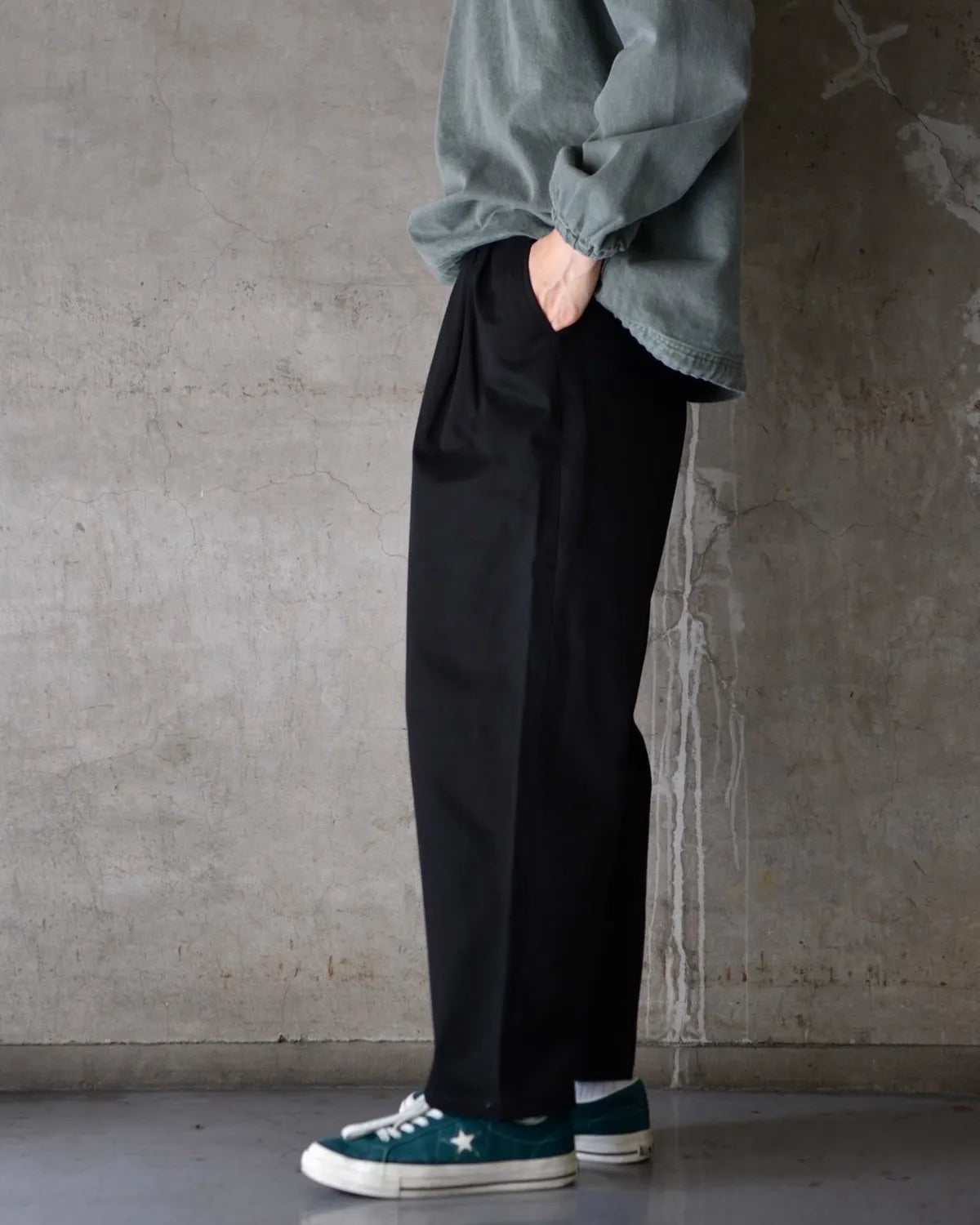 DESCENDANT / DC-3 ORGANIC COTTON TWILL TROUSERS (262TQDS-PTM01)