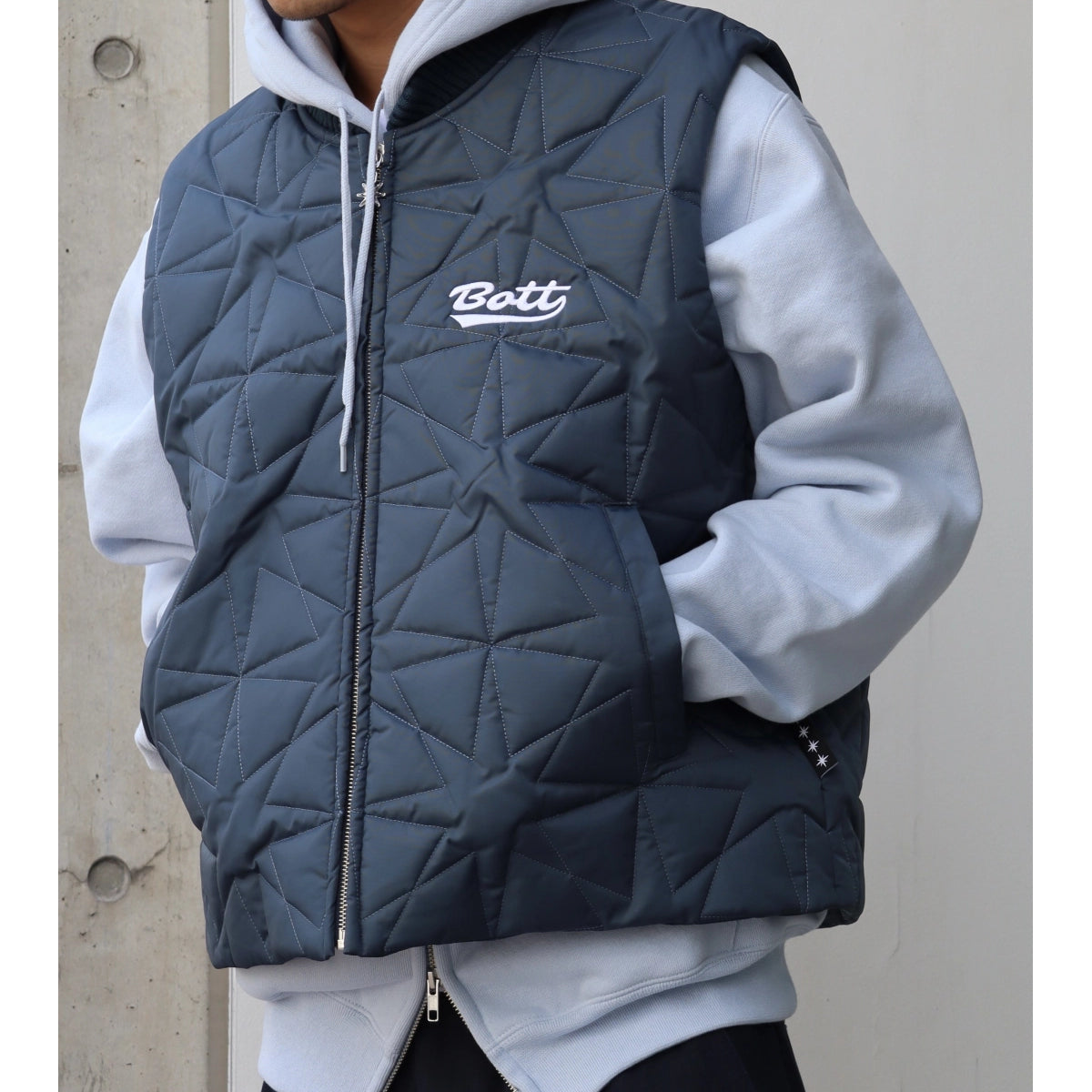 BoTT / Sparkle Quilted Vest | 公式通販・JACK in the NET